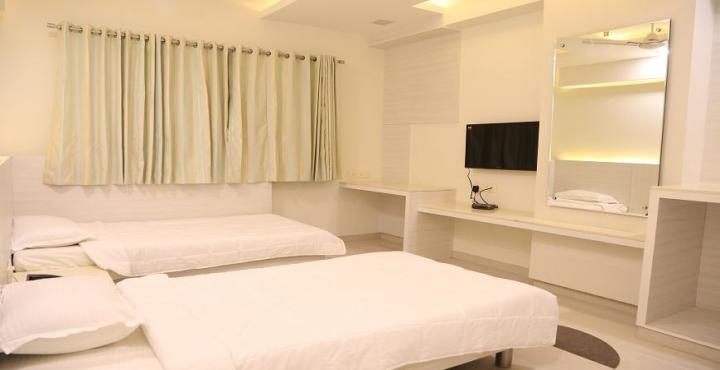Hotel Somdeep Palace